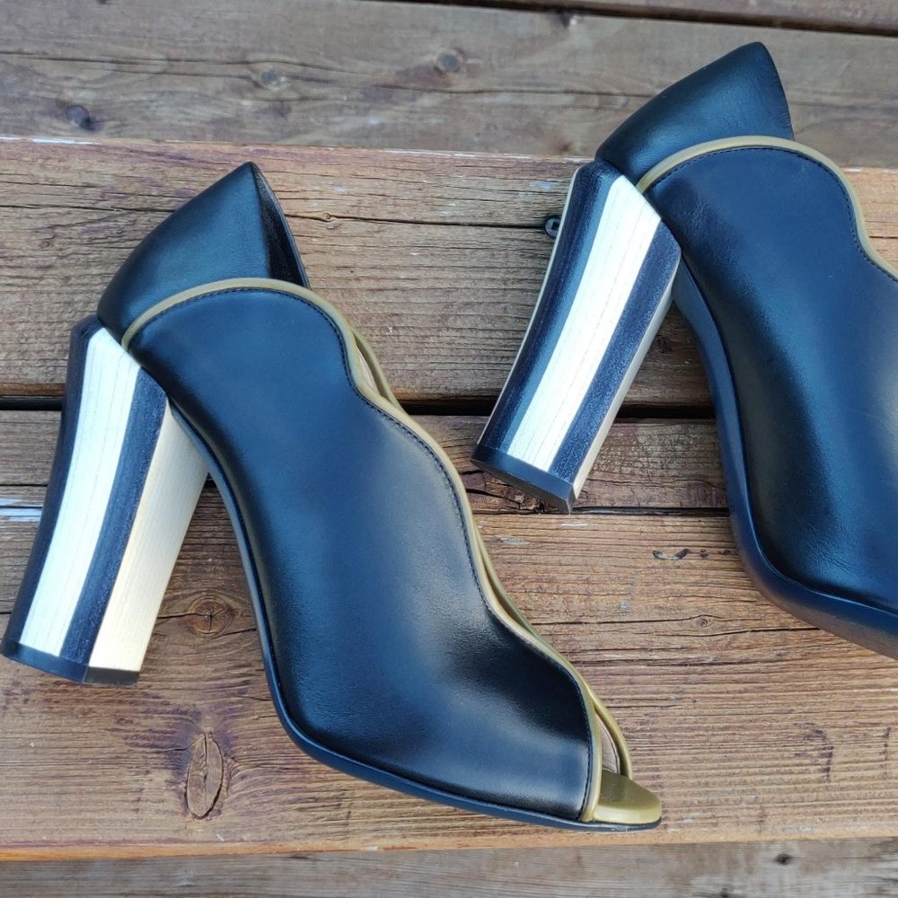 FENDI Open Toe Pumps - Picture 4 of 7